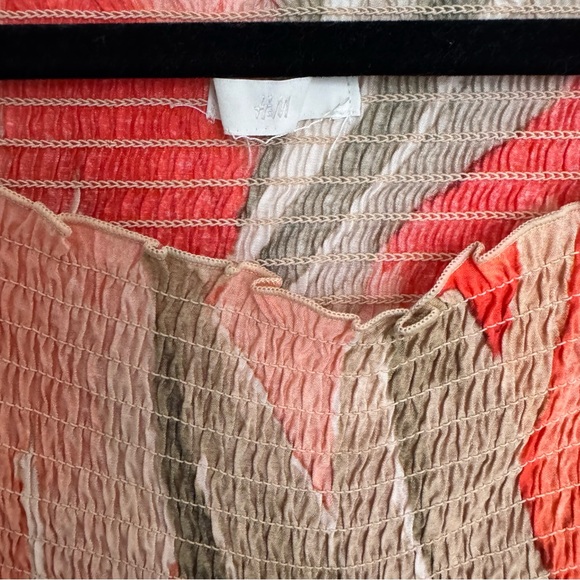 H&M Red,Cream, and Green Top - Picture 2 of 5